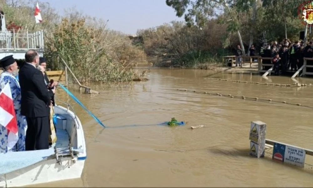 Γιόρτασαν τα Θεοφάνεια στον Ιορδάνη ποταμό εν μέσω του πολέμου (Εικόνες-Βίντεο)